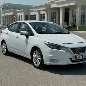 Nissan Versa 2021