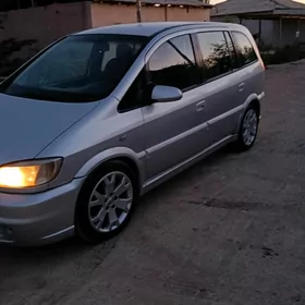 Opel Zafira 2003