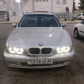 BMW E39 2000
