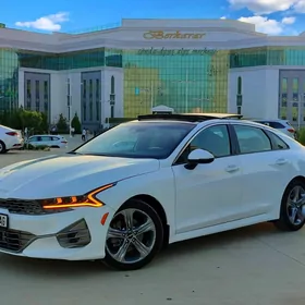 Kia K5 2021