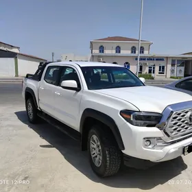 Toyota Tacoma 2021