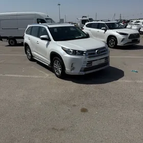 Toyota Highlander 2019