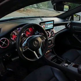 Mercedes-Benz CLA 2014
