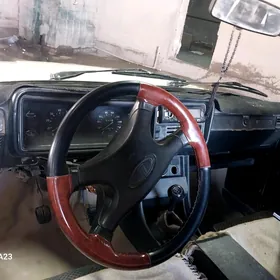 Lada 2107 2000