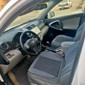 Toyota RAV4 2008
