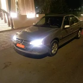 Peugeot 405 2014