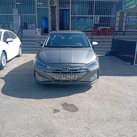 Hyundai Elantra 2020