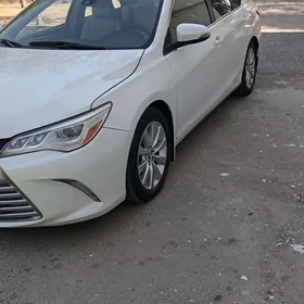 Toyota Camry 2016