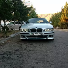 BMW E39 2002