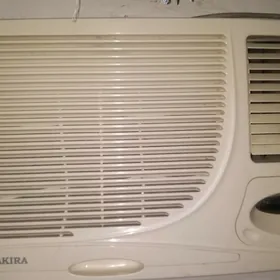 Akira kondisener okuny