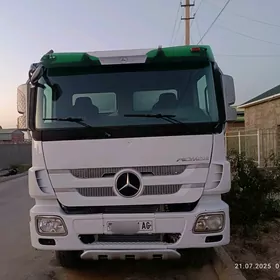 Mercedes-Benz ACTROS 3331 2009