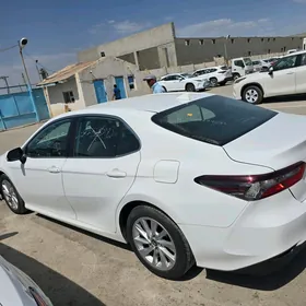 Toyota Camry 2022