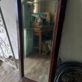 зеркало 200м,тумба
