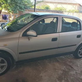 Opel Astra 2003