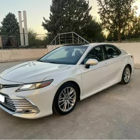 Toyota Camry 2022