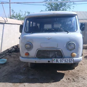 UAZ 2206 2000