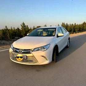 Toyota Camry 2016