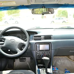 Toyota Camry 2000