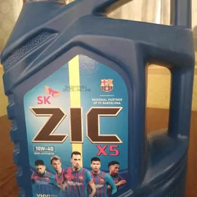 Продаётся масло 10/W40 ZIC.