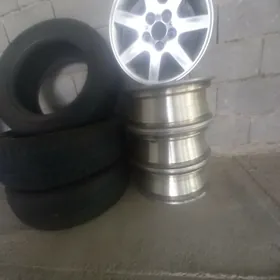 r 16 diska