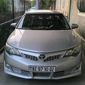 Toyota Camry 2014