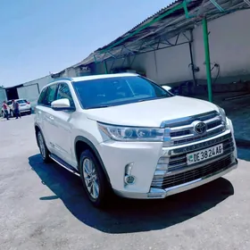 Toyota Highlander 2017