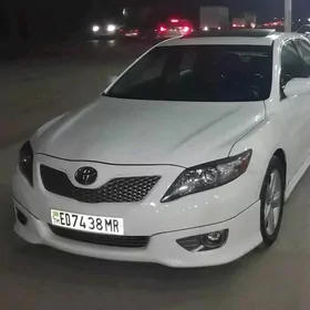 Toyota Camry 2011