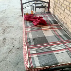 кровать.матрас