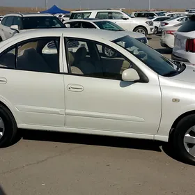 Nissan Sunny 2011