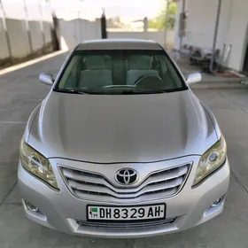 Toyota Camry 2010