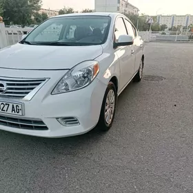 Nissan Versa 2014