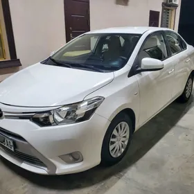 Toyota Yaris 2014