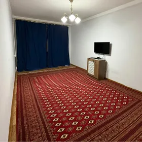 11 мкр 1ком 42м2 3этаж