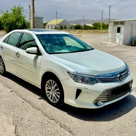 Toyota Camry 2016