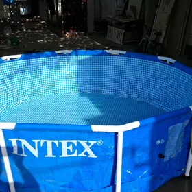 Бассейн INTEX