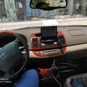 Toyota Camry 2005