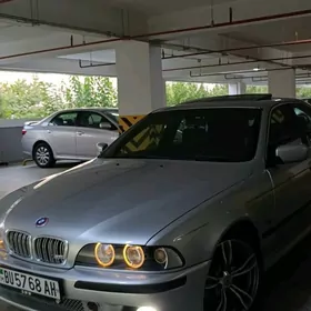 BMW E39 2000