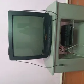 1 TV, 1 týuner, 2 podstawka