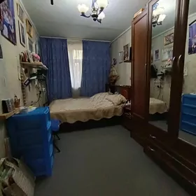 4 kom, Kim rn