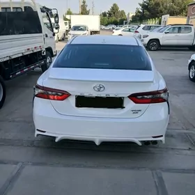 Toyota Camry 2023