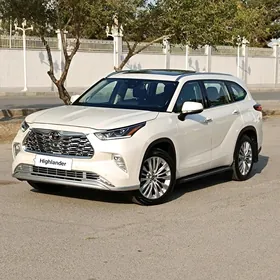 Toyota Highlander 2021