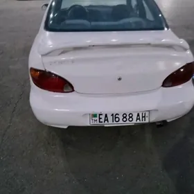 Hyundai Elantra 2000