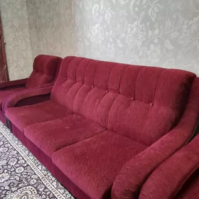 Diwan Kresla Troýka Тройка див