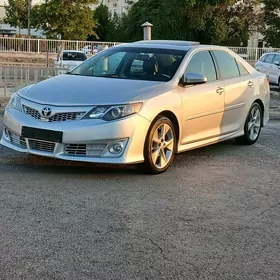 Toyota Camry 2013
