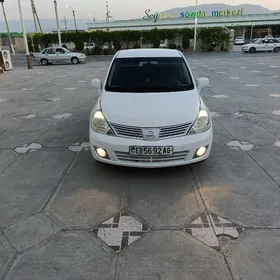 Nissan Versa 2010