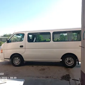 Nissan Urvan 2008