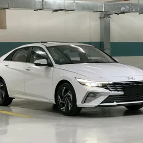 Hyundai Elantra 2025