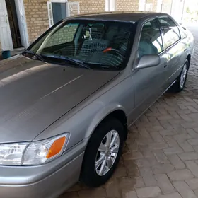 Toyota Camry 2000