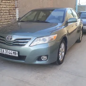 Toyota Camry 2010