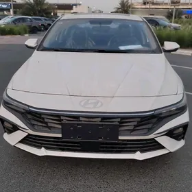 Hyundai Elantra 2025